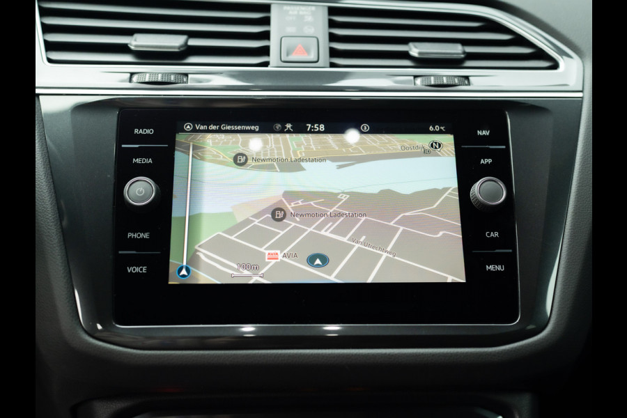 Volkswagen Tiguan 1.5 TSI R-Line Business+ | Trekhaak wegkl. | Head Up | Side Assist | IQ Light | Elk. A-klep | Prijs Rijklaar!!