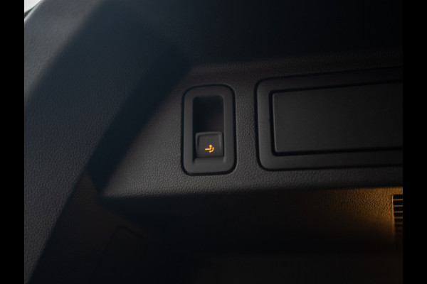 Volkswagen Tiguan 1.5 TSI R-Line Business+ | Trekhaak wegkl. | Head Up | Side Assist | IQ Light | Elk. A-klep | Prijs Rijklaar!!