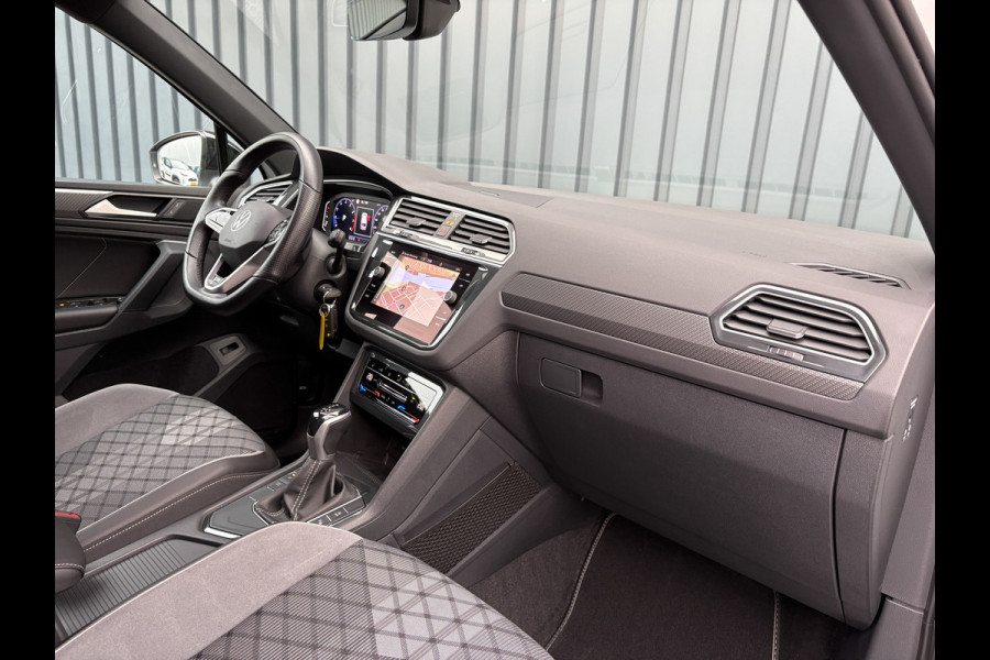 Volkswagen Tiguan 1.5 TSI R-Line Business+ | Trekhaak wegkl. | Head Up | Side Assist | IQ Light | Elk. A-klep | Prijs Rijklaar!!