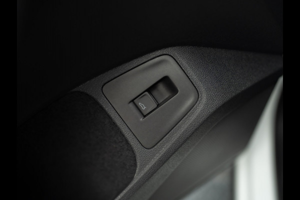 Volkswagen Tiguan 1.5 TSI R-Line Business+ | Trekhaak wegkl. | Head Up | Side Assist | IQ Light | Elk. A-klep | Prijs Rijklaar!!