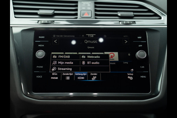 Volkswagen Tiguan 1.5 TSI R-Line Business+ | Trekhaak wegkl. | Head Up | Side Assist | IQ Light | Elk. A-klep | Prijs Rijklaar!!