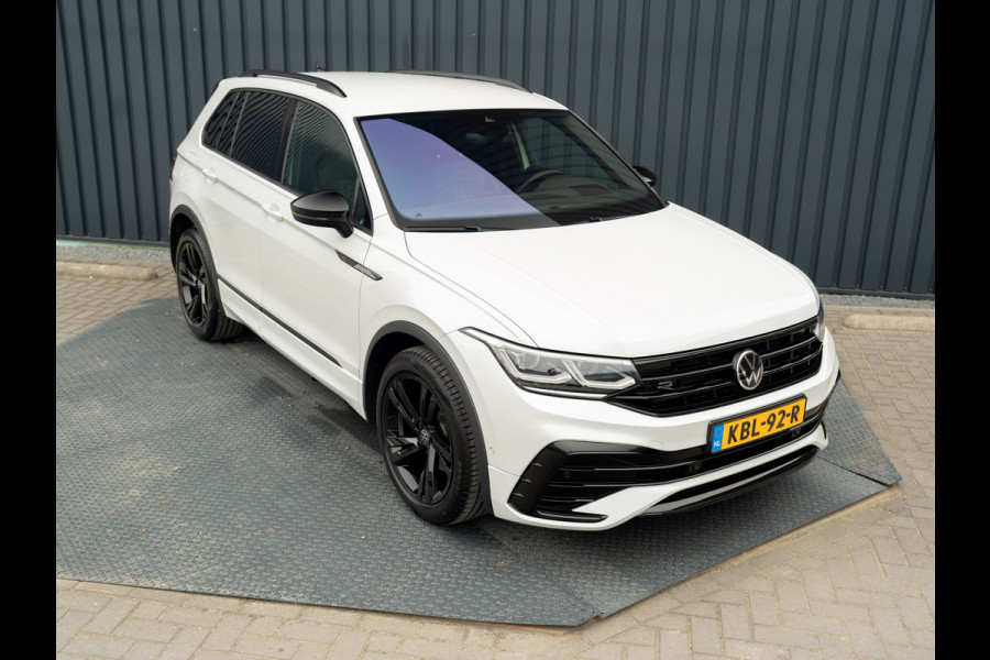 Volkswagen Tiguan 1.5 TSI R-Line Business+ | Trekhaak wegkl. | Head Up | Side Assist | IQ Light | Elk. A-klep | Prijs Rijklaar!!
