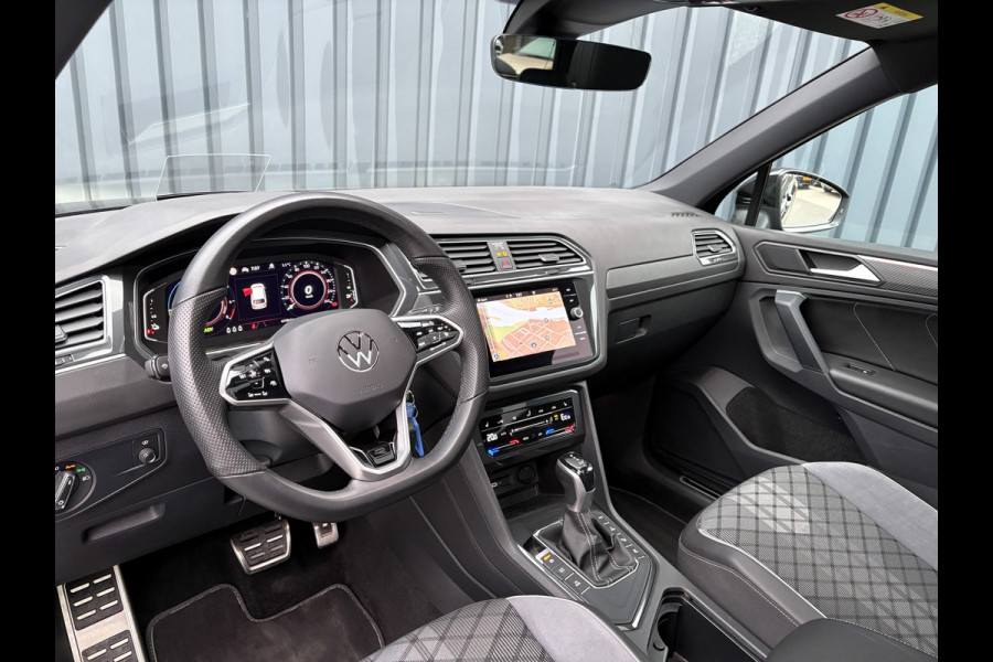 Volkswagen Tiguan 1.4 TSI eHybrid R-Line Business+ | Panodak | 360 Camera | Trekhaak wegkl. | Head Up | Prijs Rijklaar!!