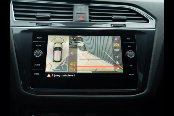 Volkswagen Tiguan 1.4 TSI eHybrid R-Line Business+ | Panodak | 360 Camera | Trekhaak wegkl. | Head Up | Prijs Rijklaar!!