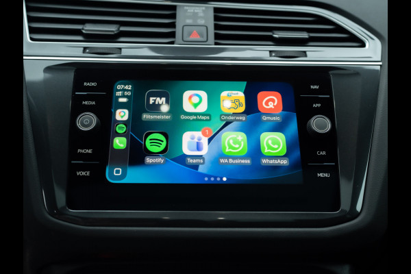 Volkswagen Tiguan 1.4 TSI eHybrid R-Line Business+ | Panodak | 360 Camera | Trekhaak wegkl. | Head Up | Prijs Rijklaar!!