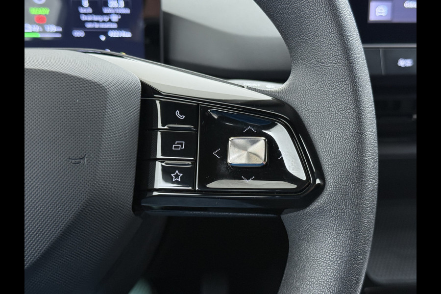 MG Mg4 electric 51kWh LFP Accu SOH 92% Adap.Cruise Apple Carplay Android Auto Pdc Ecc Rijstrooksensor Led Bluetooth DAB Isofix File assistent Verkeersbord detectie €30.000 nieuw!