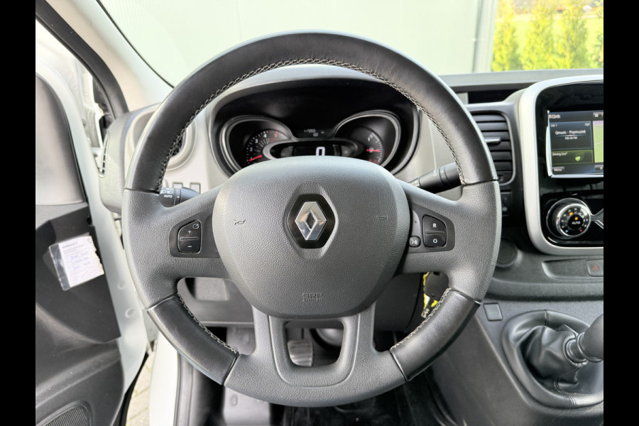 Renault Trafic 1.6 dCi 126 PK / L1H1 / 1e EIG. MOOIE BUS / ECC AIRCO / CRUISE / TREKHAAK / NAVI / CAMERA