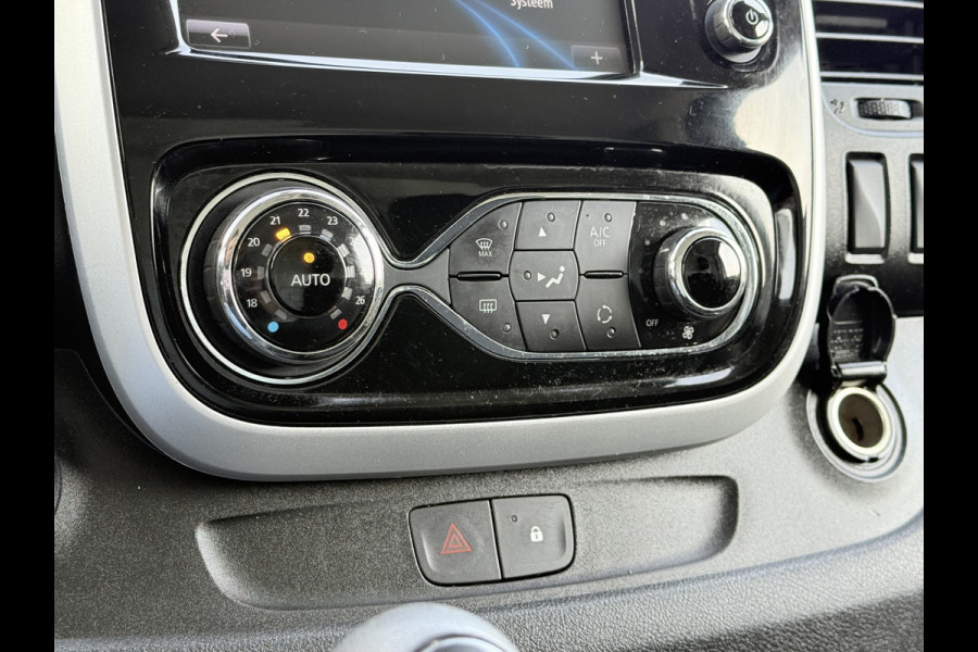 Renault Trafic 1.6 dCi 126 PK / L1H1 / 1e EIG. MOOIE BUS / ECC AIRCO / CRUISE / TREKHAAK / NAVI / CAMERA