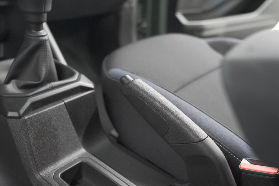 Dacia Duster Mild Hybrid 130 Expression | Camera | Stoelverwarming | Apple Carplay | Navigatie