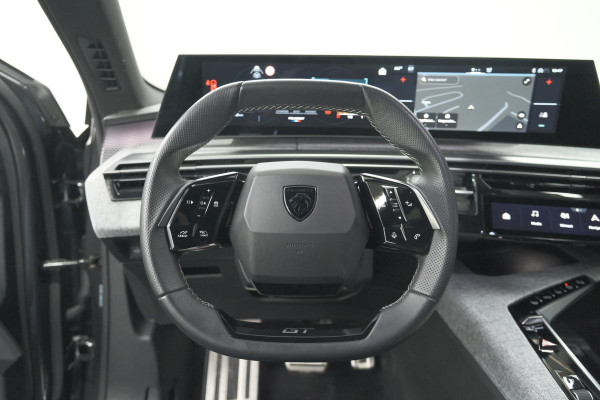 Peugeot 3008 1.2 Hybrid 136 GT | Panoramdak | 360 Camera | Stoelverwarming | Elektrische Kofferklep | Allseason Banden