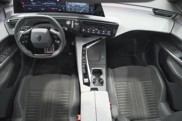 Peugeot 3008 1.2 Hybrid 136 GT | Panoramdak | 360 Camera | Stoelverwarming | Elektrische Kofferklep | Allseason Banden