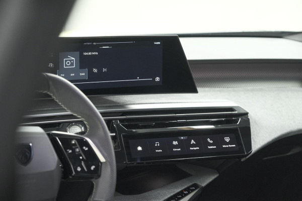 Peugeot 3008 1.2 Hybrid 136 GT | Panoramdak | 360 Camera | Stoelverwarming | Elektrische Kofferklep | Allseason Banden