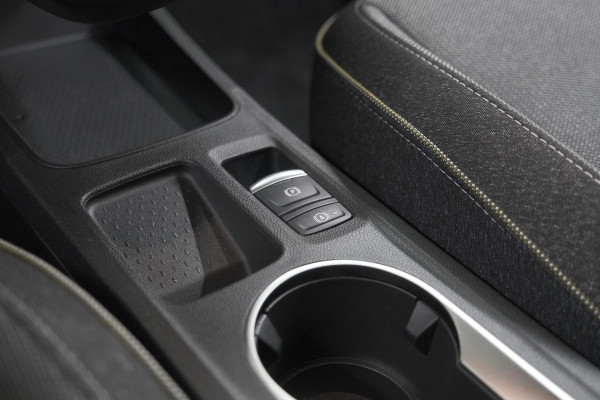 Renault Captur 1.8 E-Tech Full Hybrid 160 Techno | Camera | Winterpakket | Adaptieve Cruise Control | Apple Carplay