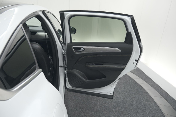 Renault Arkana Mild Hybrid 140 EDC Techno | 360 Camera | Adaptieve Cruise Control | Dodehoekdetectie | Apple Carplay