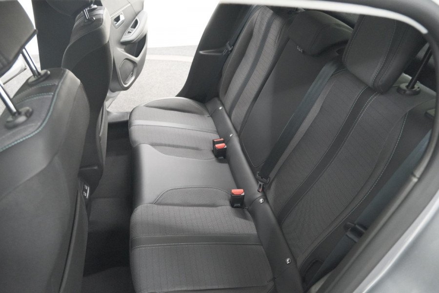 Peugeot 208 PureTech 100 Allure Pack | Camera | Apple Carplay | Parkeersensoren | Navigatie