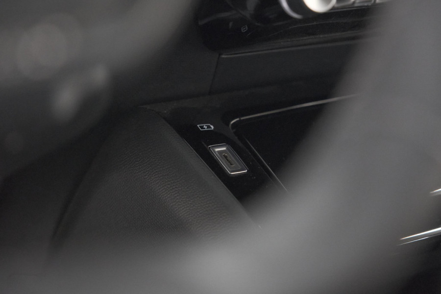 Peugeot 208 PureTech 100 Allure Pack | Camera | Apple Carplay | Parkeersensoren | Navigatie