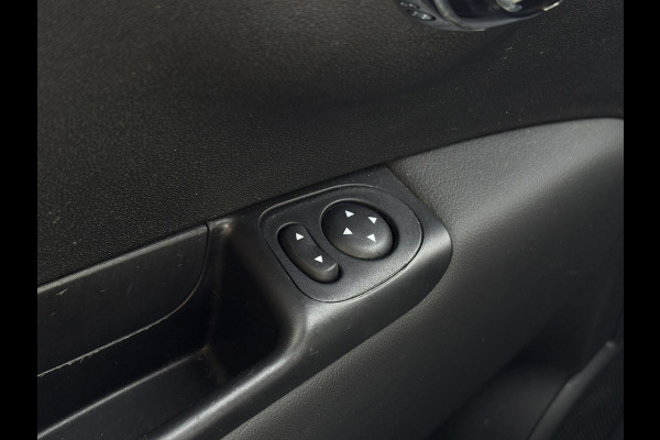 Fiat 500 1.0 Hybrid Rockstar | Carplay/Android, Climate, PDC, Cruise, Licht- en Regensensor |