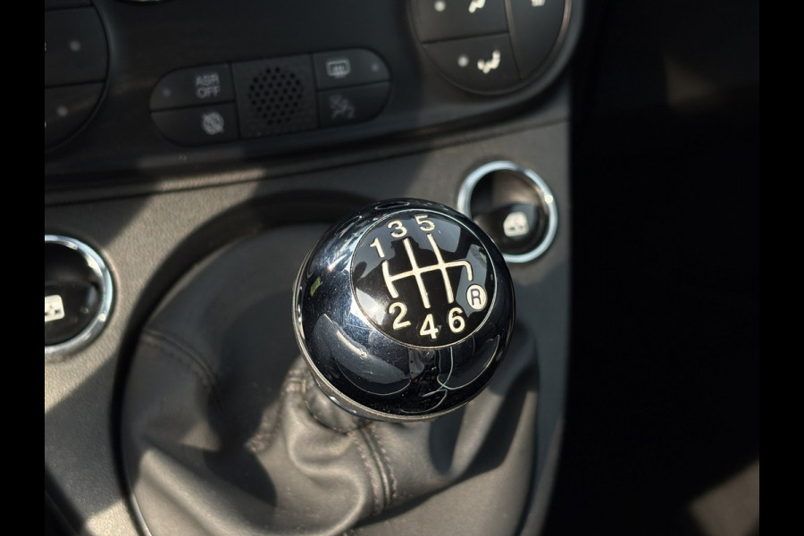 Fiat 500 1.0 Hybrid Rockstar | Carplay/Android, Climate, PDC, Cruise, Licht- en Regensensor |