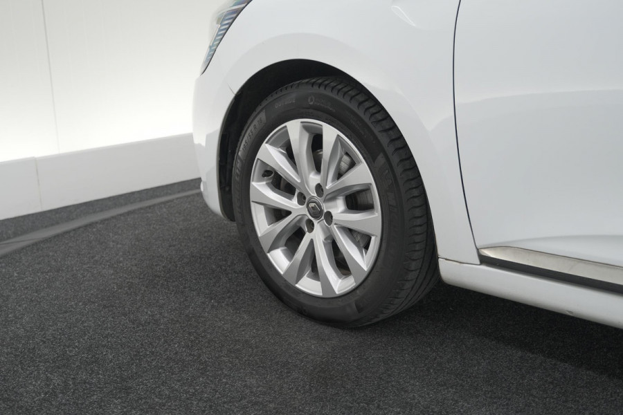 Renault Clio TCe 130 EDC Intens | 360 Camera | Apple Carplay | Parkeersensoren | Climate Control