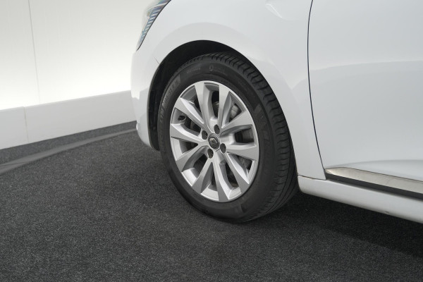 Renault Clio TCe 130 EDC Intens | 360 Camera | Apple Carplay | Parkeersensoren | Climate Control