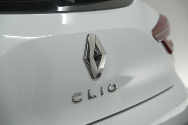 Renault Clio TCe 130 EDC Intens | 360 Camera | Apple Carplay | Parkeersensoren | Climate Control