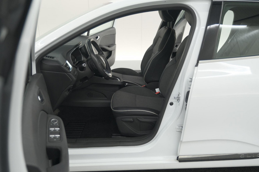 Renault Clio TCe 130 EDC Intens | 360 Camera | Apple Carplay | Parkeersensoren | Climate Control
