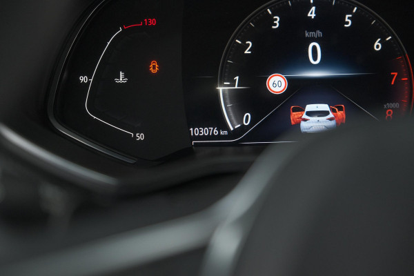 Renault Clio TCe 130 EDC Intens | 360 Camera | Apple Carplay | Parkeersensoren | Climate Control