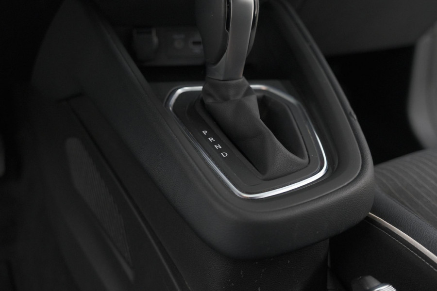 Renault Clio TCe 130 EDC Intens | 360 Camera | Apple Carplay | Parkeersensoren | Climate Control