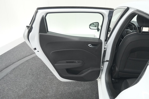 Renault Clio TCe 130 EDC Intens | 360 Camera | Apple Carplay | Parkeersensoren | Climate Control