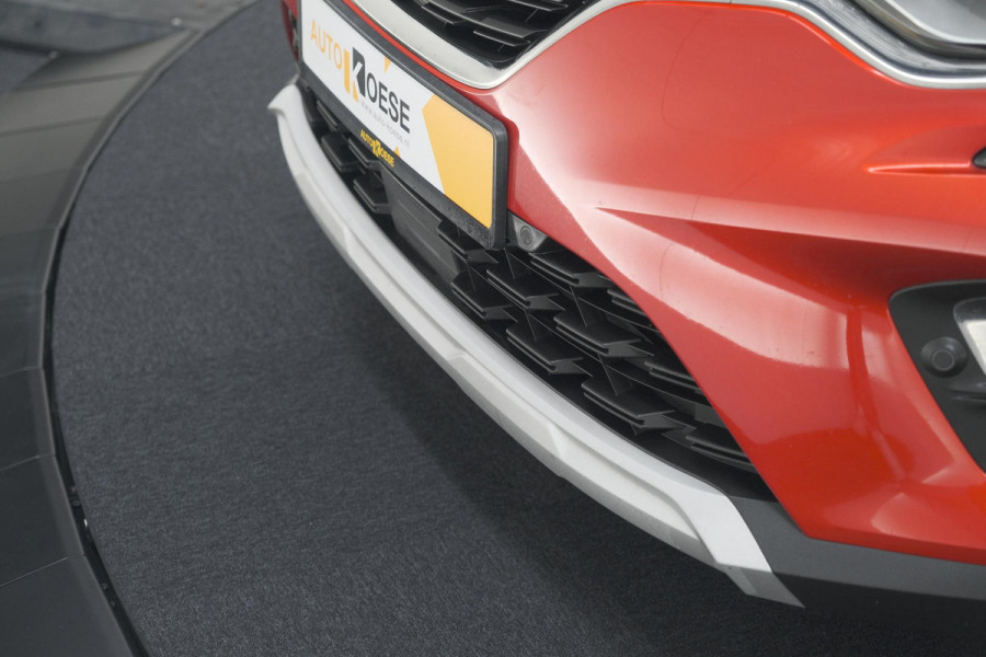 Renault Captur TCe 130 Intens | Camera | 9.3 Inch Grootscherm | Navigatie | Apple Carplay | Parkeersensoren