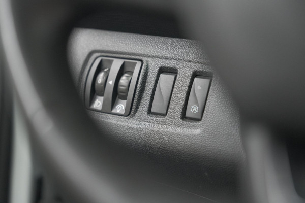 Renault Clio Estate TCe 90 Limited | Trekhaak | Apple Carplay | Parkeersensoren