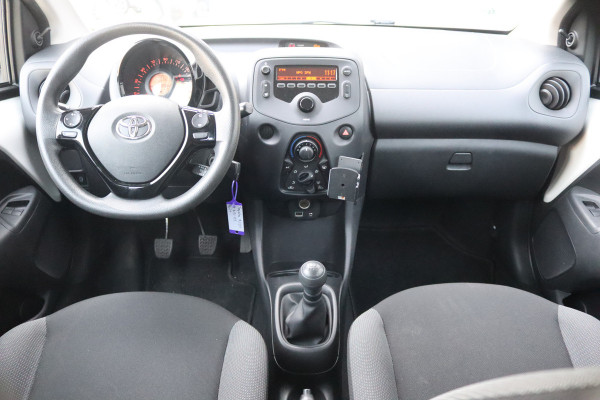 Toyota Aygo 1.0 VVT-i x-fun Airco/Elektrisch-pakket/Bluetooth