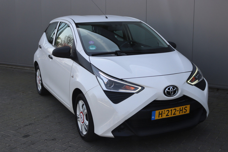Toyota Aygo 1.0 VVT-i x-fun Airco/Elektrisch-pakket/Bluetooth