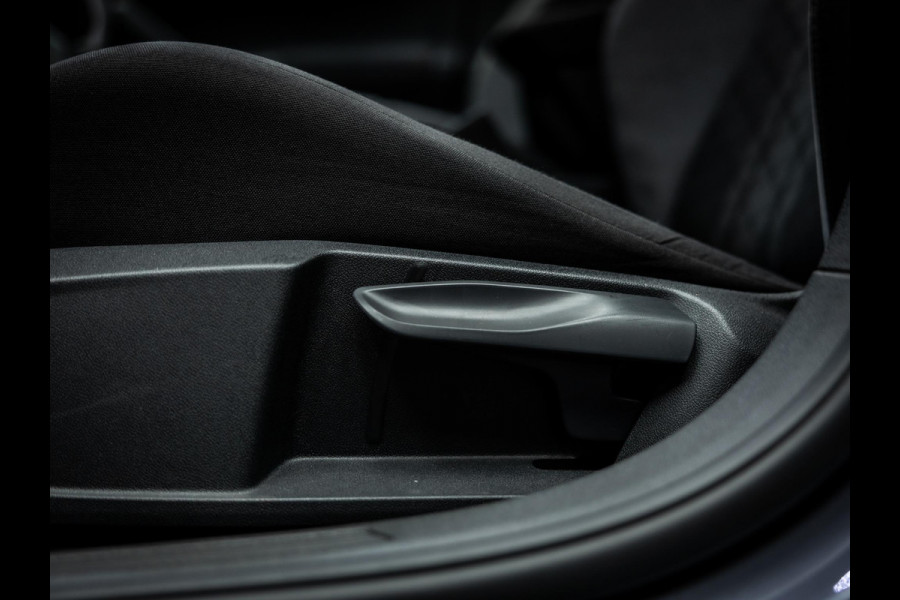 Volkswagen Polo 1.0 TSI R-Line Edition | DSG | 3x R-Line | Pano | Carplay | Cruise Control |