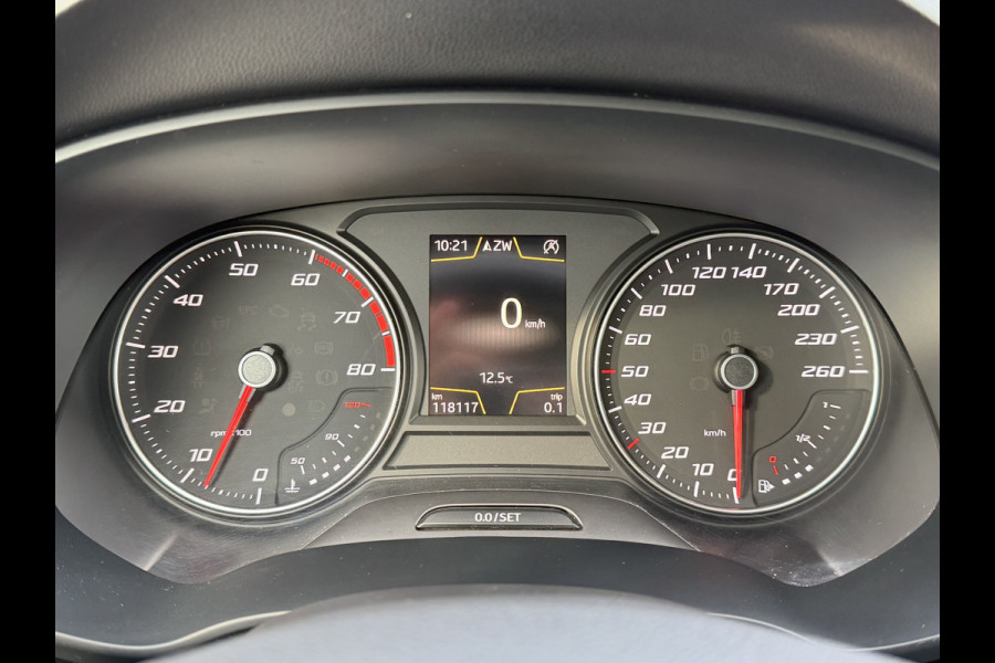 Seat Leon 1.4 EcoTSI FR Business Intense / PDC v+a  / Carplay / Cruise C. / Winter Pakket / Navi