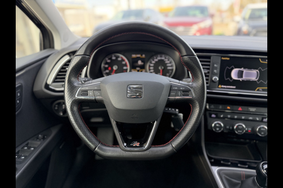Seat Leon 1.4 EcoTSI FR Business Intense / PDC v+a  / Carplay / Cruise C. / Winter Pakket / Navi