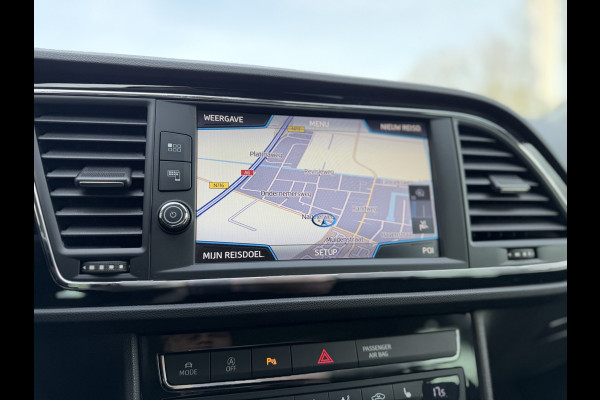Seat Leon 1.4 EcoTSI FR Business Intense / PDC v+a  / Carplay / Cruise C. / Winter Pakket / Navi