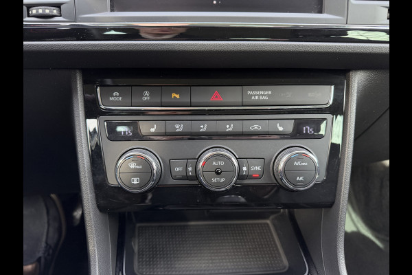 Seat Leon 1.4 EcoTSI FR Business Intense / PDC v+a  / Carplay / Cruise C. / Winter Pakket / Navi