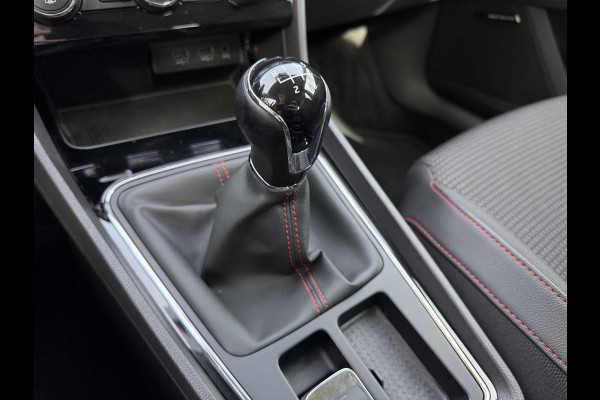 Seat Leon 1.4 EcoTSI FR Business Intense / PDC v+a  / Carplay / Cruise C. / Winter Pakket / Navi