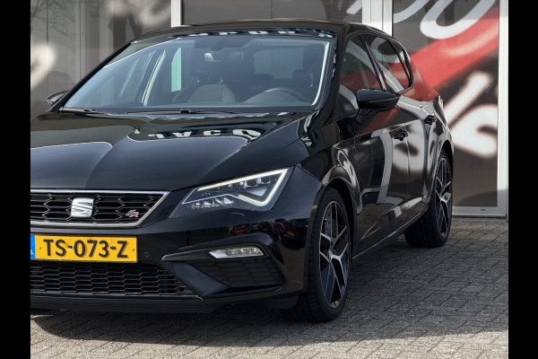 Seat Leon 1.4 EcoTSI FR Business Intense / PDC v+a  / Carplay / Cruise C. / Winter Pakket / Navi