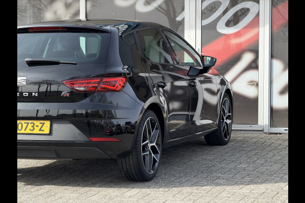 Seat Leon 1.4 EcoTSI FR Business Intense / PDC v+a  / Carplay / Cruise C. / Winter Pakket / Navi