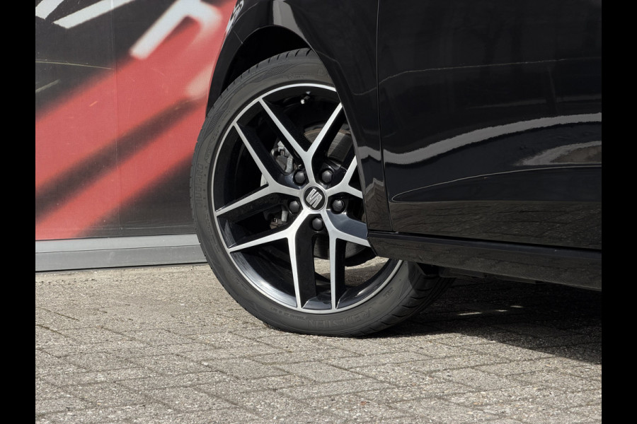 Seat Leon 1.4 EcoTSI FR Business Intense / PDC v+a  / Carplay / Cruise C. / Winter Pakket / Navi