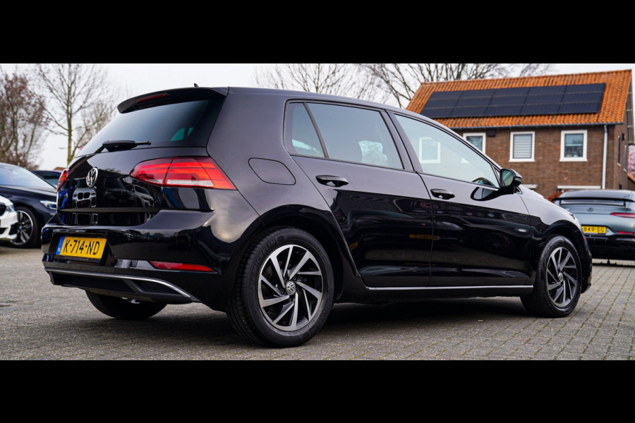 Volkswagen Golf 1.5 TSI Highline | Xenon / LED | Automaat | Facelift | Stoelverwarming | Climatronic | PDC | F1 flippers | NAP