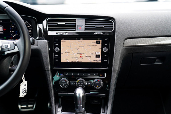 Volkswagen Golf 1.5 TSI Highline | Xenon / LED | Automaat | Facelift | Stoelverwarming | Climatronic | PDC | F1 flippers | NAP