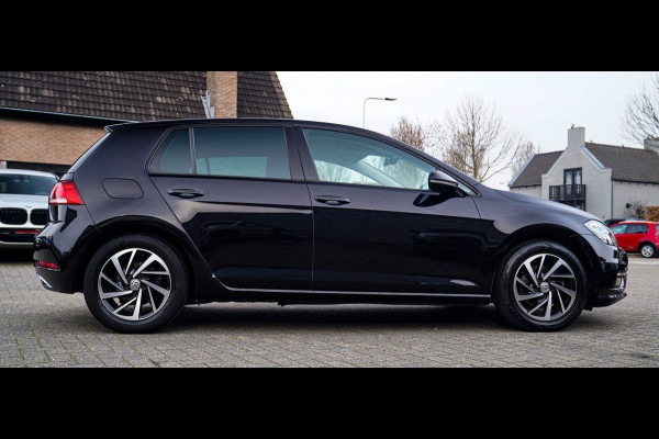 Volkswagen Golf 1.5 TSI Highline | Xenon / LED | Automaat | Facelift | Stoelverwarming | Climatronic | PDC | F1 flippers | NAP