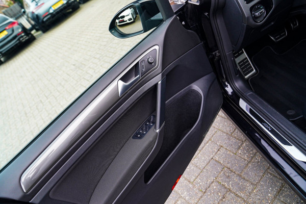 Volkswagen Golf 1.5 TSI Highline | Xenon / LED | Automaat | Facelift | Stoelverwarming | Climatronic | PDC | F1 flippers | NAP