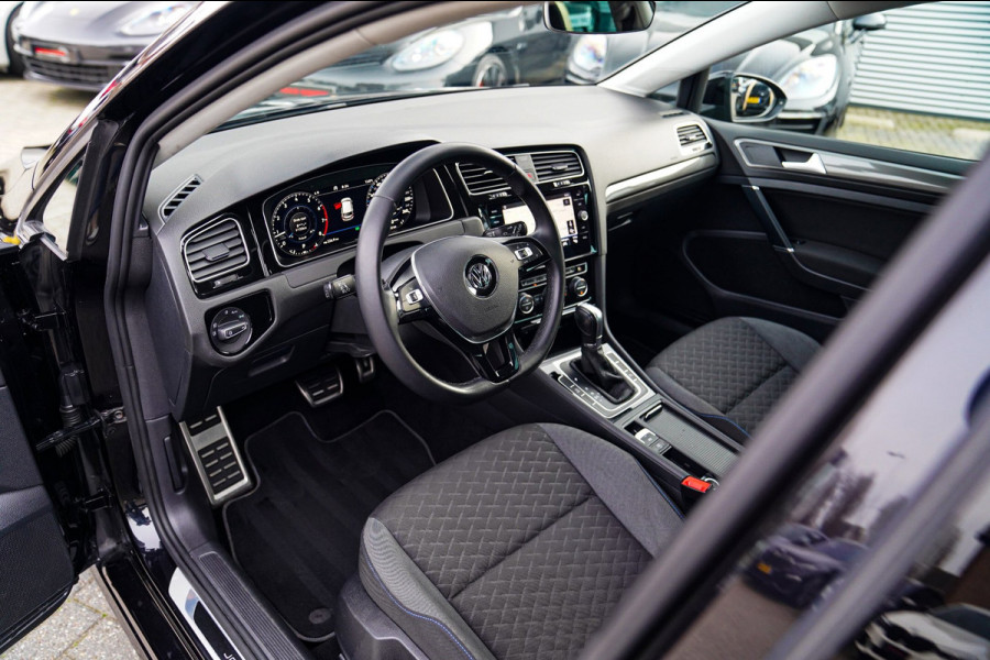 Volkswagen Golf 1.5 TSI Highline | Xenon / LED | Automaat | Facelift | Stoelverwarming | Climatronic | PDC | F1 flippers | NAP