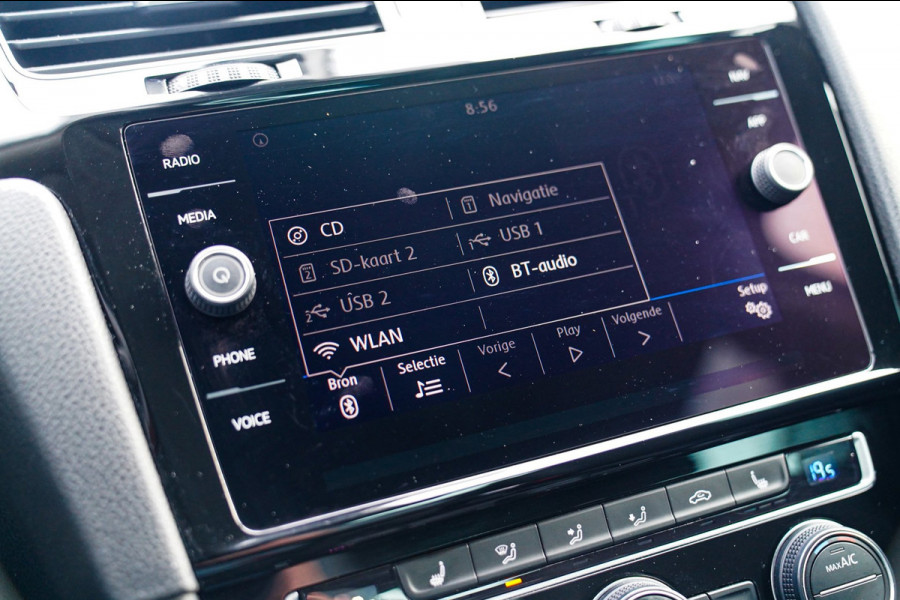 Volkswagen Golf 1.5 TSI Highline | Xenon / LED | Automaat | Facelift | Stoelverwarming | Climatronic | PDC | F1 flippers | NAP