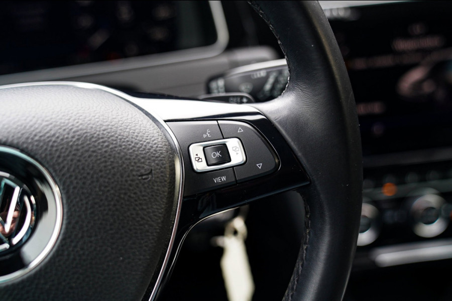 Volkswagen Golf 1.5 TSI Highline | Xenon / LED | Automaat | Facelift | Stoelverwarming | Climatronic | PDC | F1 flippers | NAP