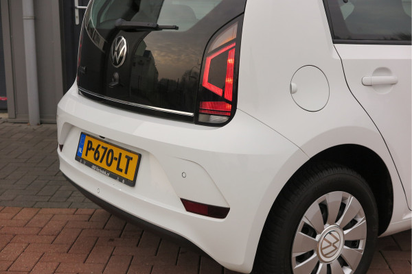 Volkswagen up! 1.0 49kw 66pk Active Cruisecontrol , Stoelverwarming , Navi via App, Achteruitrijcamera , Parkeersensoren , DAB+ radio , Multifunctioneel stuurwiel.etc.